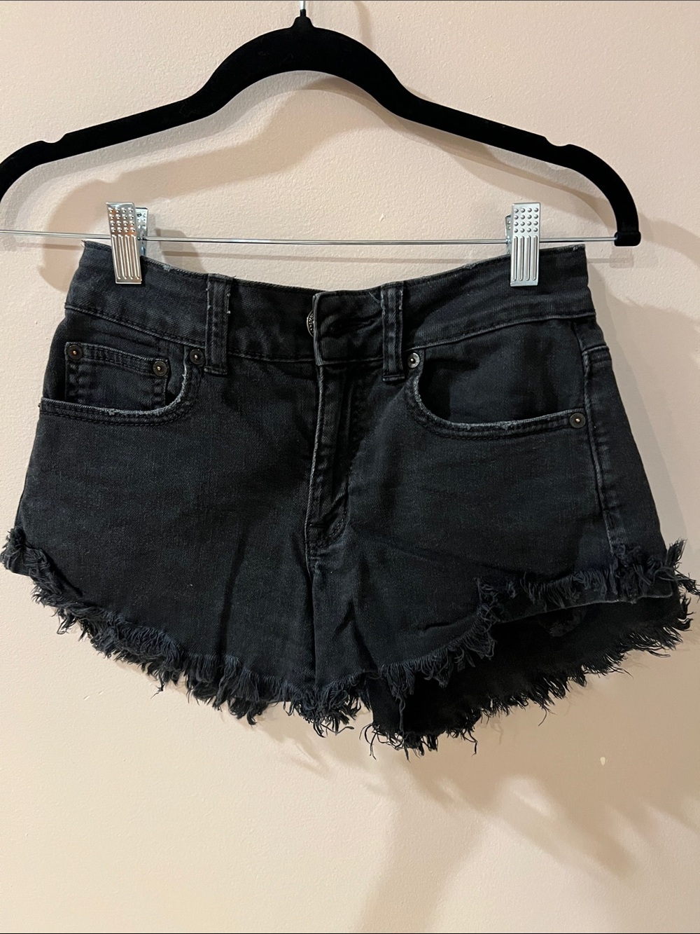 American Eagle Outfitters Black Frayed Hem Denim Short Shorts Size 0